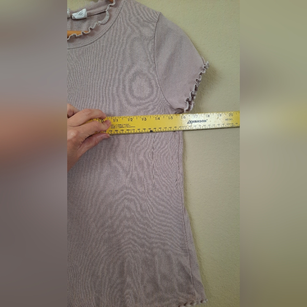 Ribbed Stretchy Mauve Top Lettuce Hem - Picture 3 of 5